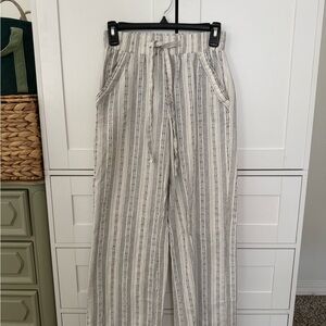 Sienna Sky Cream and Black Textured Pants